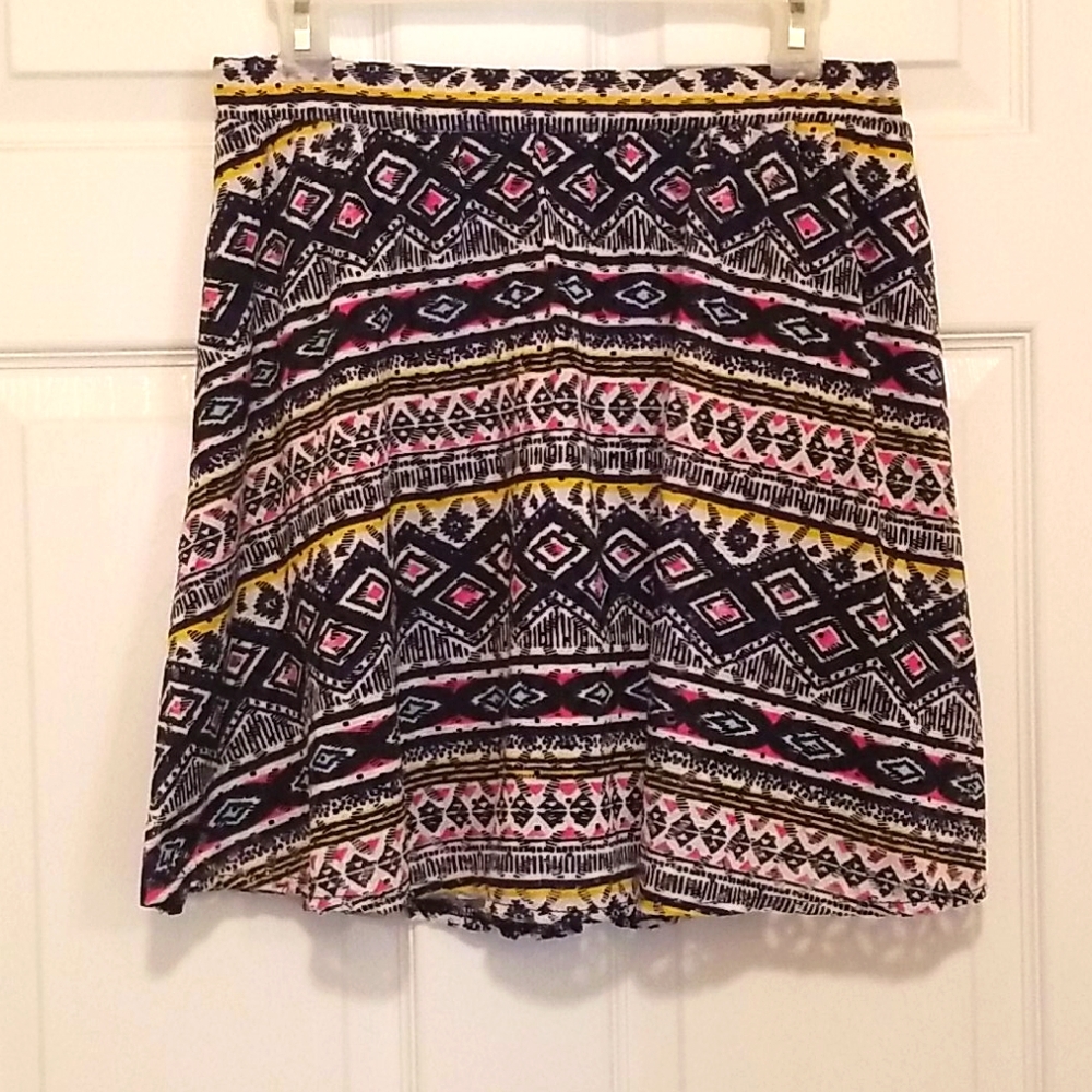 Patterned skirt